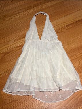 Princess Polly Cream Textured Halter Top backless dress. Size 4